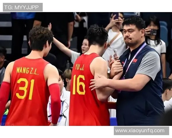 姚明领衔中国男篮征战2010亚锦赛展现拼搏精神与团队合作