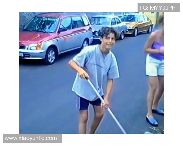 皮衣足球明星的魅力与风格探索及其代表性人物介绍